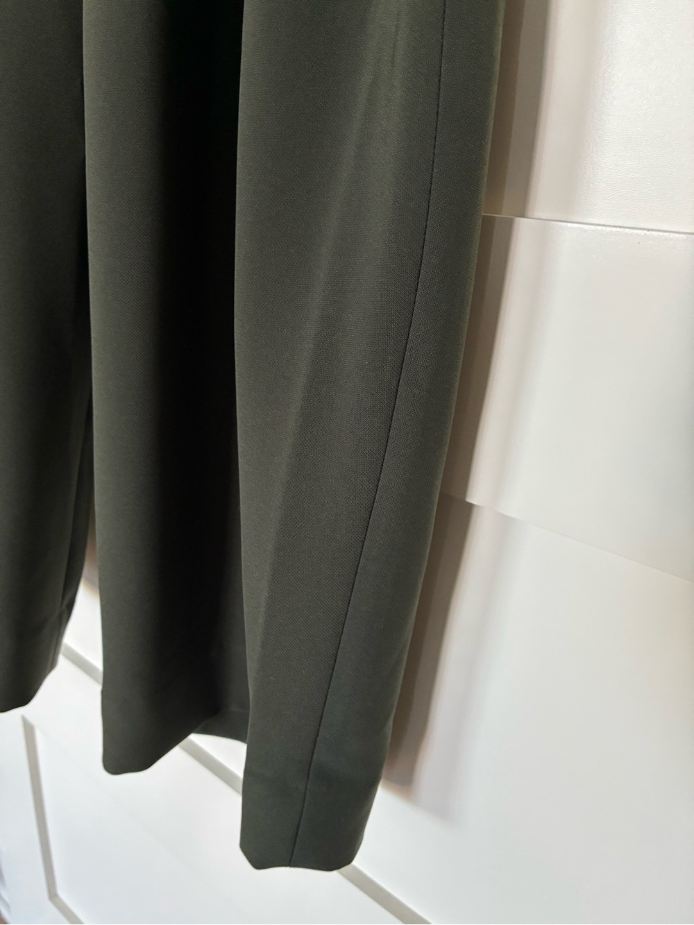 COS 6 Olive Green Paperbag Waist Wide Leg Trousers 🫒 - Picture 4 of 7
